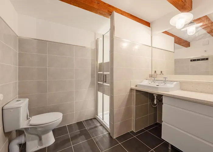 La Vieille Tronque Castelnau-de-Lévis